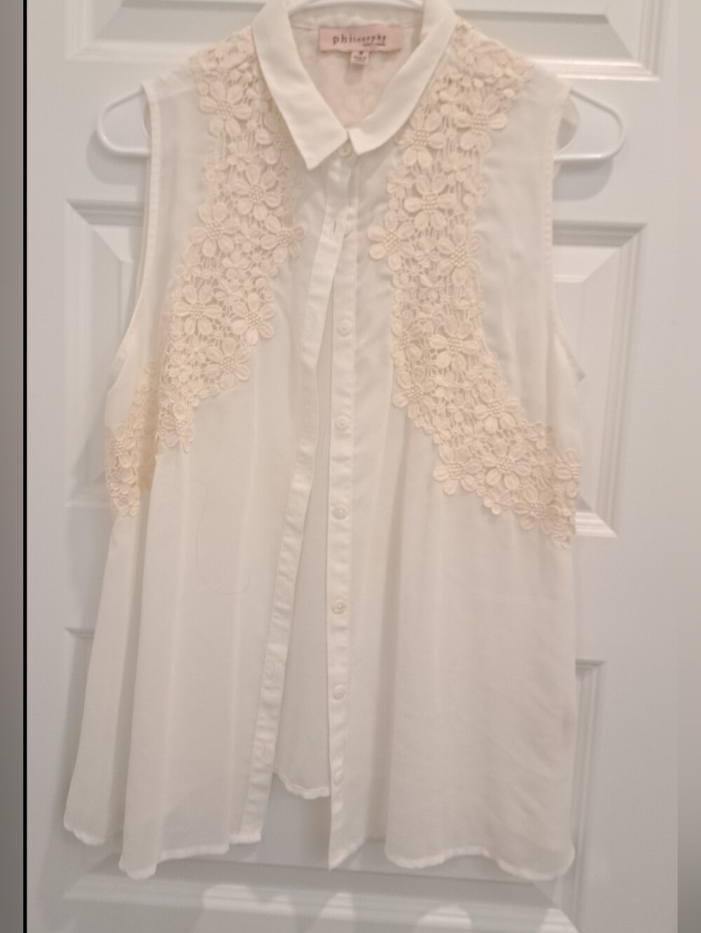 Philosophy Cream Lace-Trim Button-Front Sleeveless Top